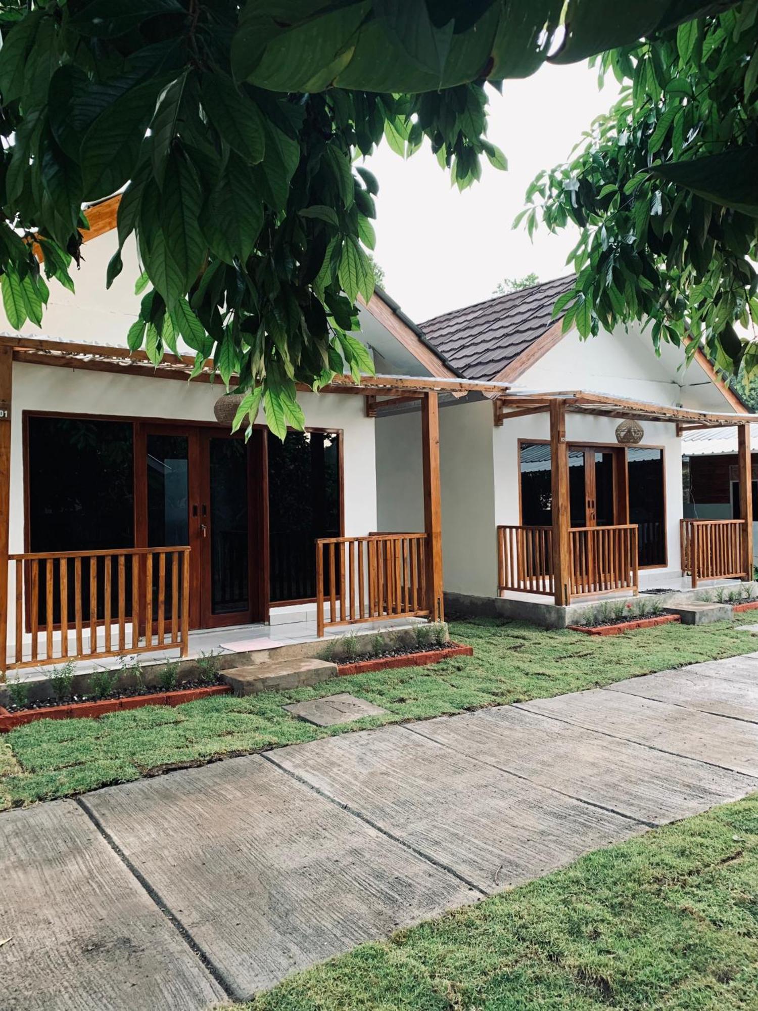 Anjani Larva Cottage - Homestay And Eatery Senaru Buitenkant foto