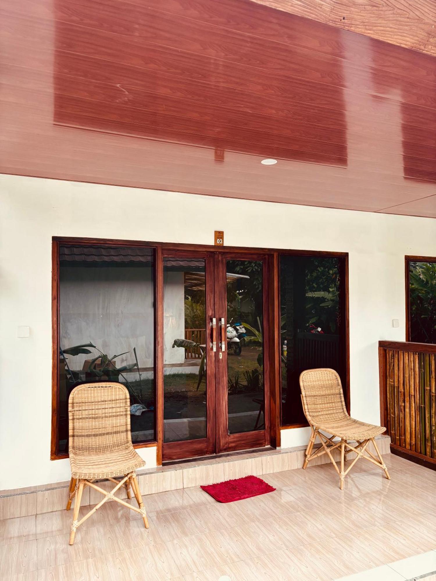 Anjani Larva Cottage - Homestay And Eatery Senaru Buitenkant foto