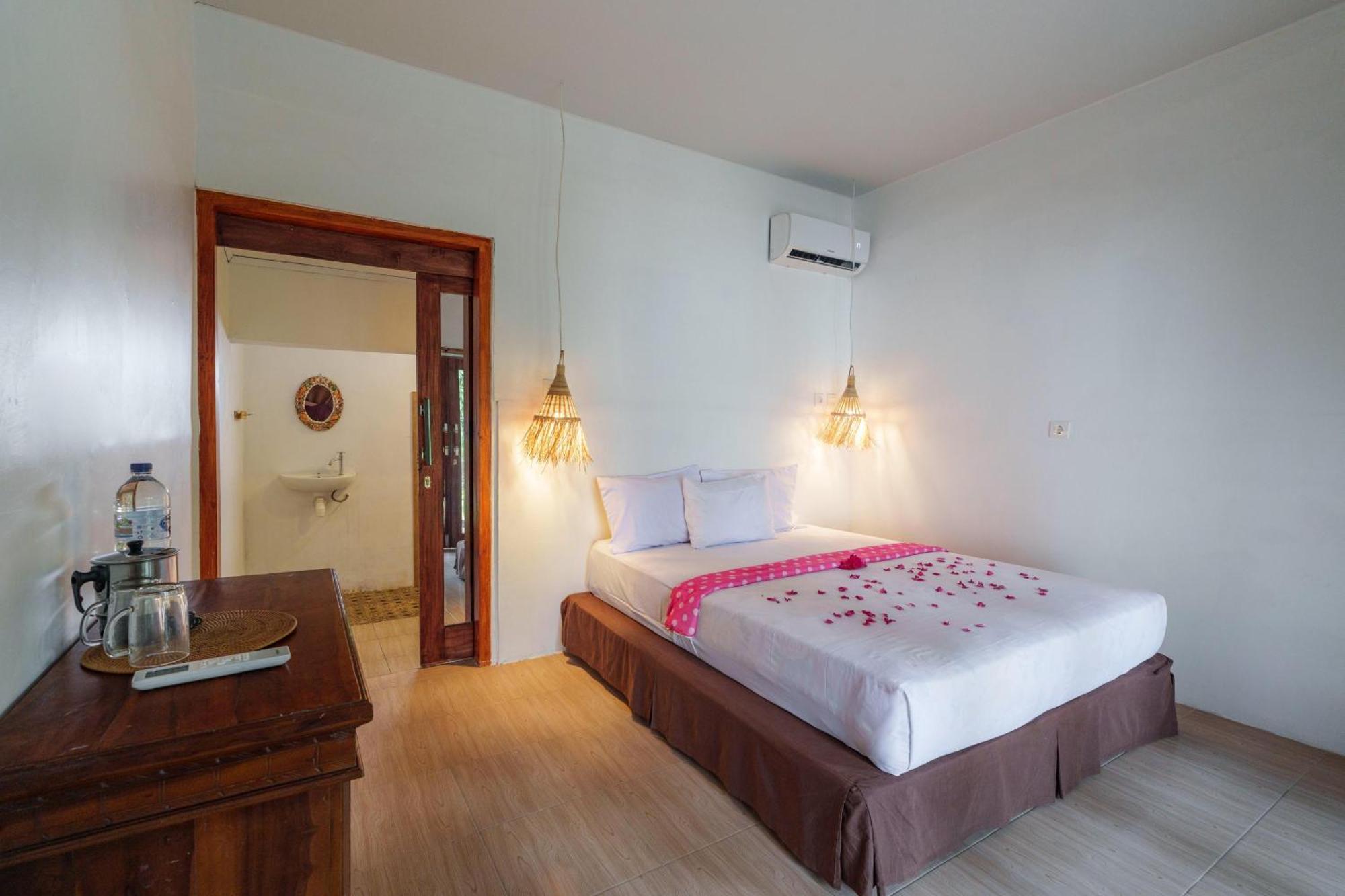 Anjani Larva Cottage - Homestay And Eatery Senaru Buitenkant foto